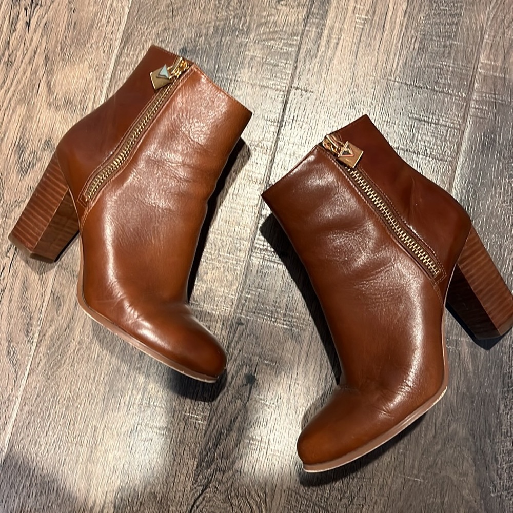 Michael Michael Kors Brown Leather Booties with Gold side Zipper - Picture 3 of 11